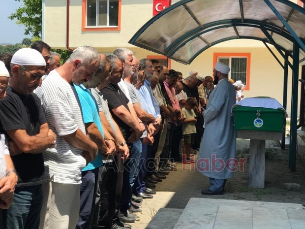 Hilmi Akman Defnedildi