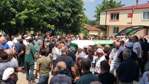 Hilmi Akman Defnedildi