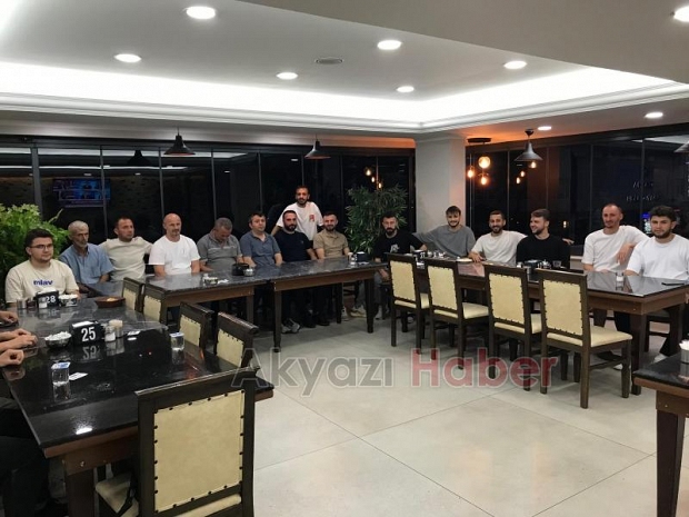 Yuvalakspor Moral Motivasyon Yemeğinde bir araya geldi