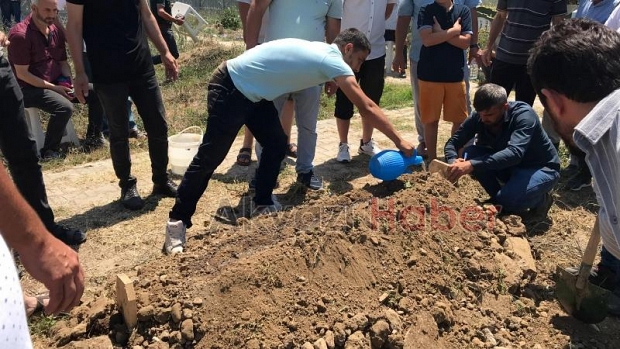 Meryem Önlütürk Defnedildi