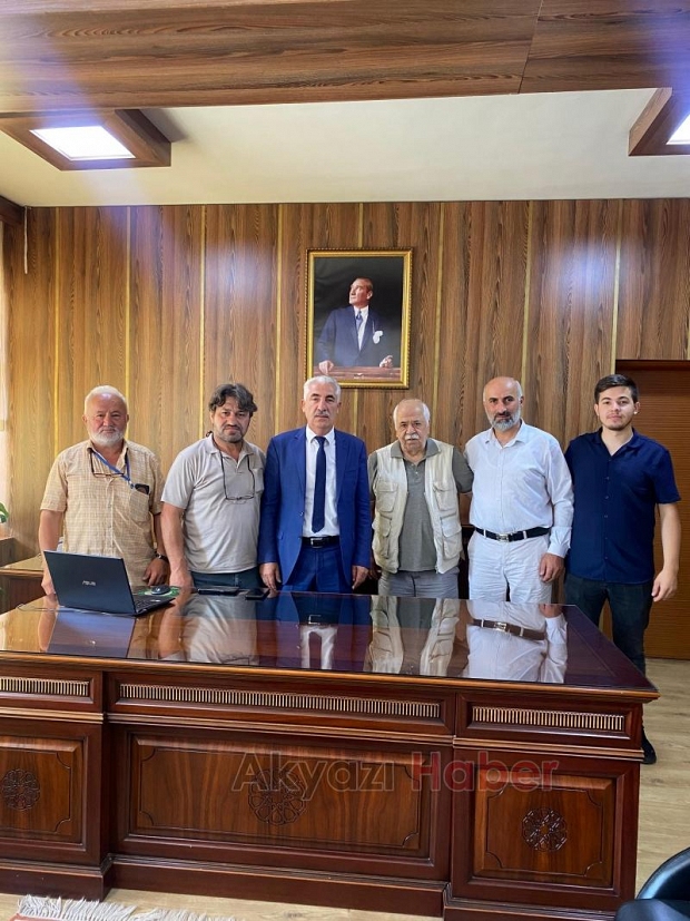 Akyazı İlçe Milli Eğitim Müdürüne hayırlı olsun ziyareti