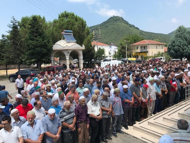 Kazada ölen 17 yaşındaki genç, son yolculuğuna uğurlandı