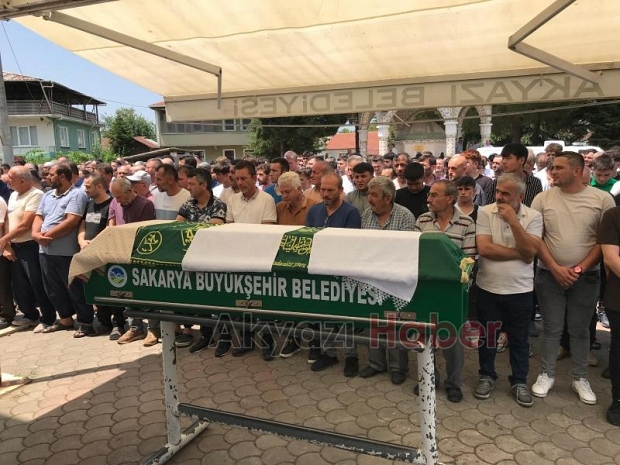 Kazada ölen 17 yaşındaki genç, son yolculuğuna uğurlandı