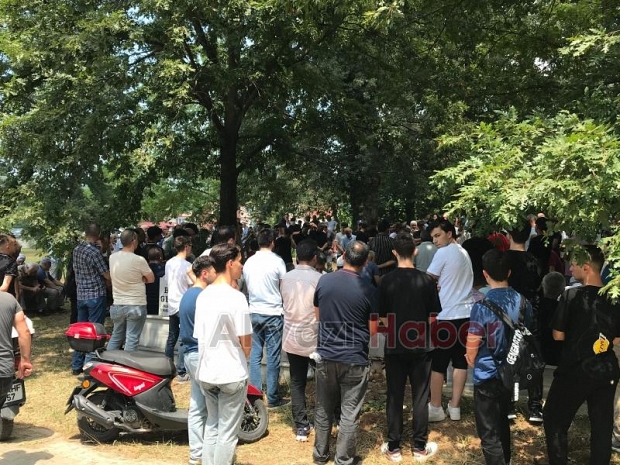 Kazada ölen 17 yaşındaki genç, son yolculuğuna uğurlandı