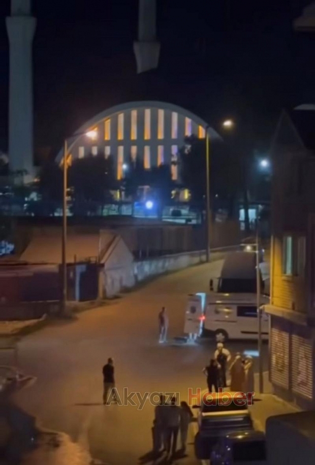 Hendek te bıçaklı kavga 1 ölü 4 yaralı
