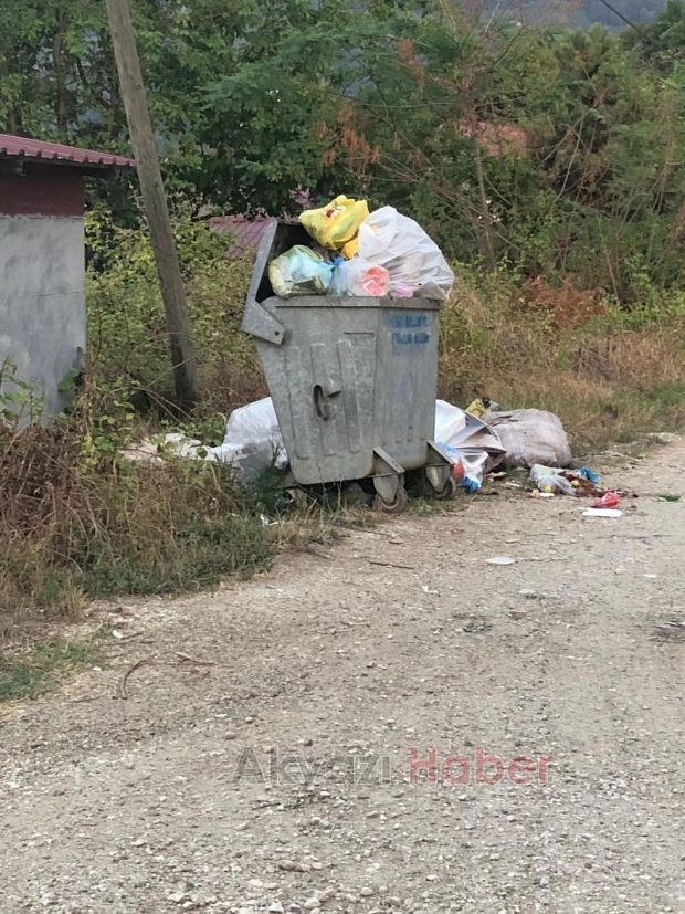 Taşburun'da vatandaşın çöp isyanı