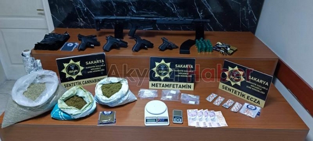Zehir tacirlerine operasyon