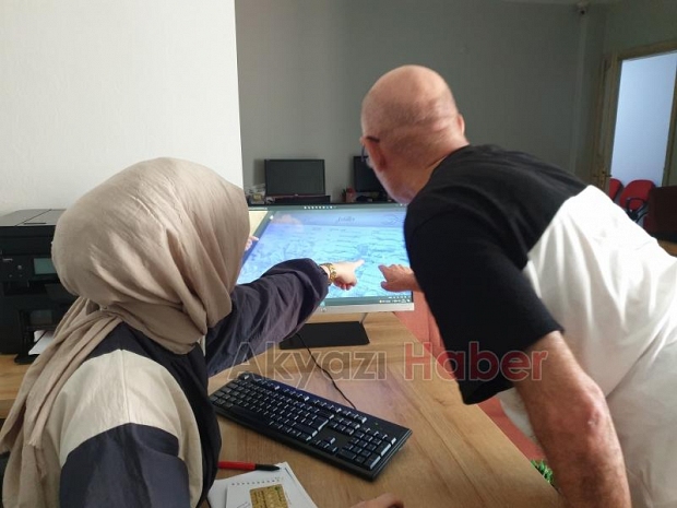 Galiçya şehitleri için Türkiye'yi geziyor