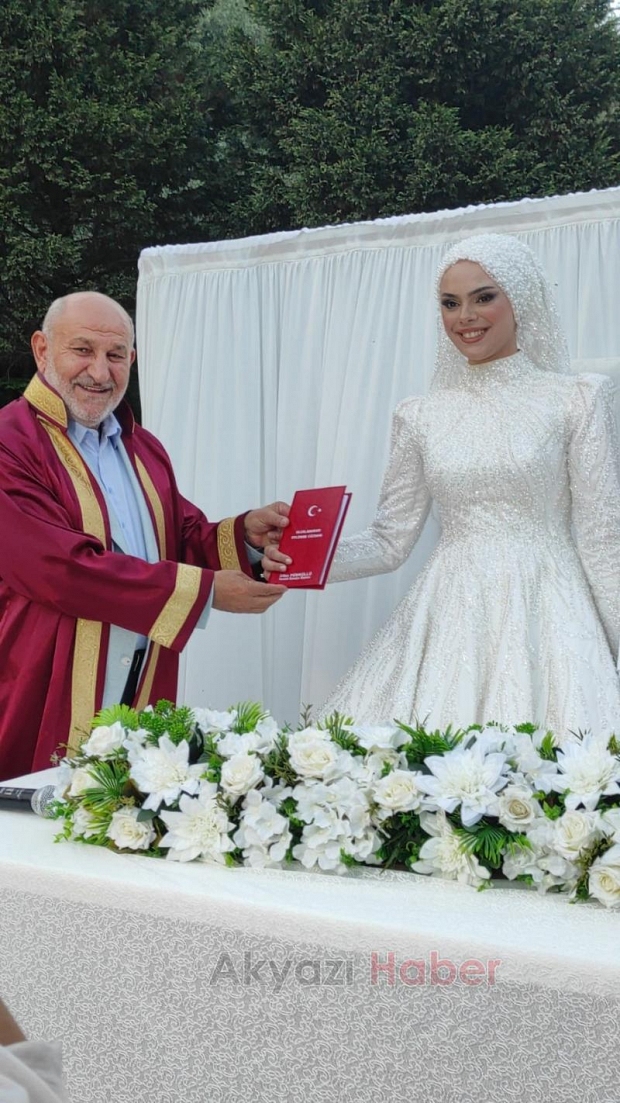 Akyazı'da görevli polis memurunun mutlu günü