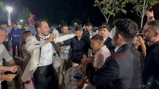 Akyazı'da görevli polis memurunun mutlu günü