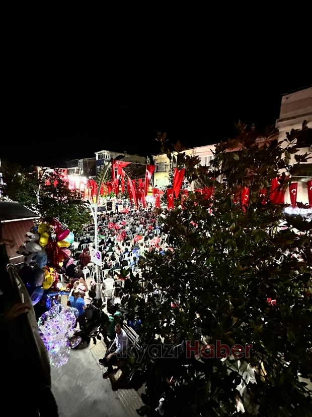 Akyazı 15 Temmuz'da yine meydandaydı