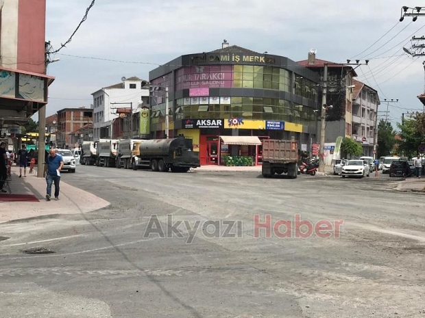 Akyazı Ormanköy ilçe girişi yenileniyor