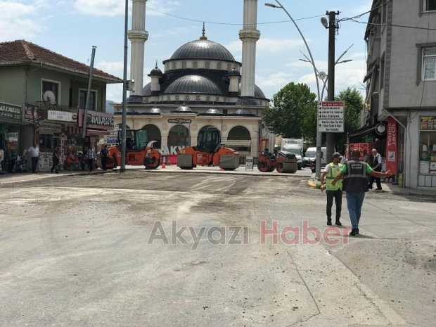 Akyazı Ormanköy ilçe girişi yenileniyor