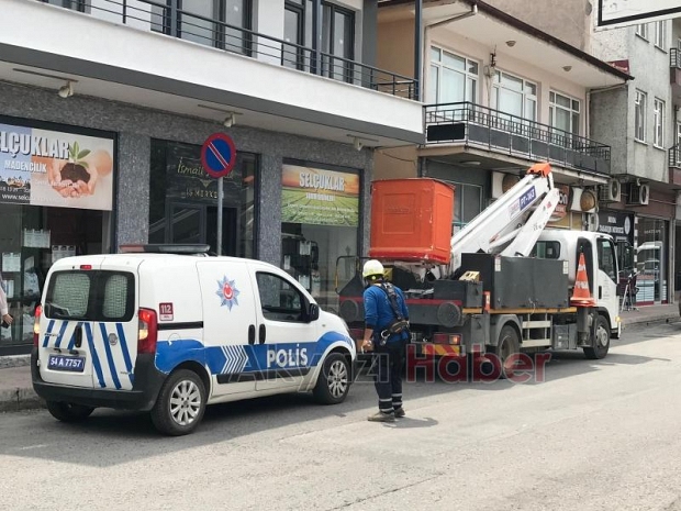 Akyazı'da trafo yangını