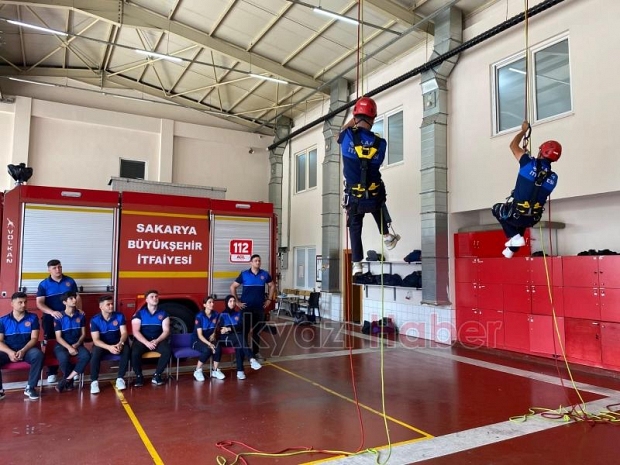 Geleceğin itfaiyecileri Sakarya'da yetişiyor