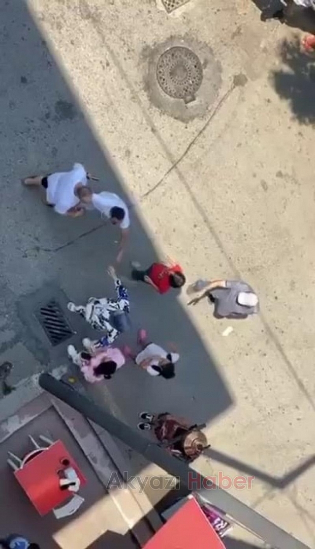 Boşandığı eşine sokakta saldırdı
