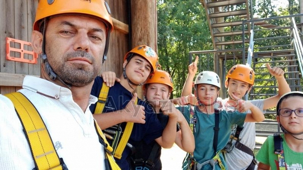 Yaz kurslarına katılan öğrenciler Macera Park'ta kamp yaptı