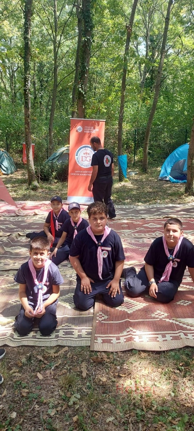 Yaz kurslarına katılan öğrenciler Macera Park'ta kamp yaptı
