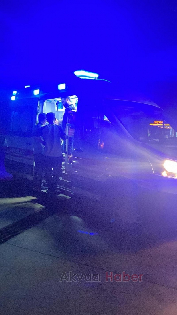İşyerinde düşüp başını yardı
