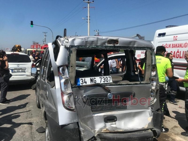 tır trafik ışıklarında duran araçlara çarptı 5 yaralı.