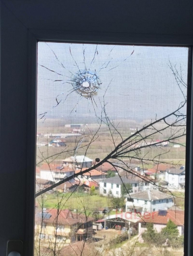 Maganda kurşunu eve isabet etti