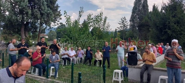 Son yolculuklarına dualarla uğurlandılar