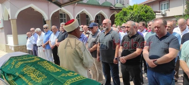 Son yolculuklarına dualarla uğurlandılar