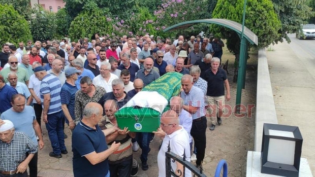Son yolculuklarına dualarla uğurlandılar