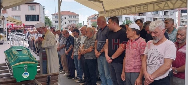 Son yolculuklarına dualarla uğurlandılar