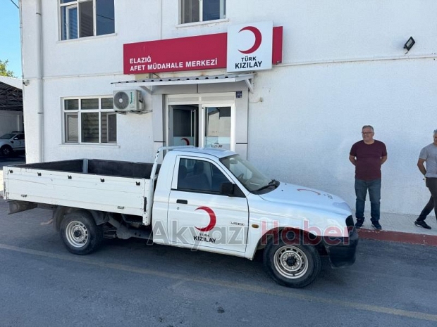 Kızılay Akyazı Şubesi'ne araç desteği