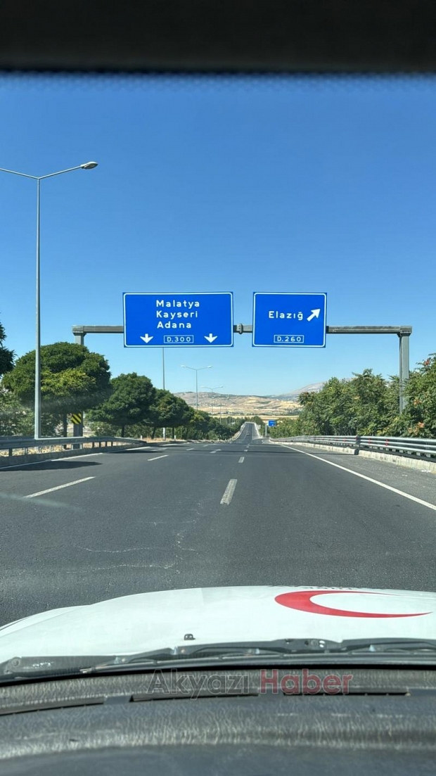 Kızılay Akyazı Şubesi'ne araç desteği