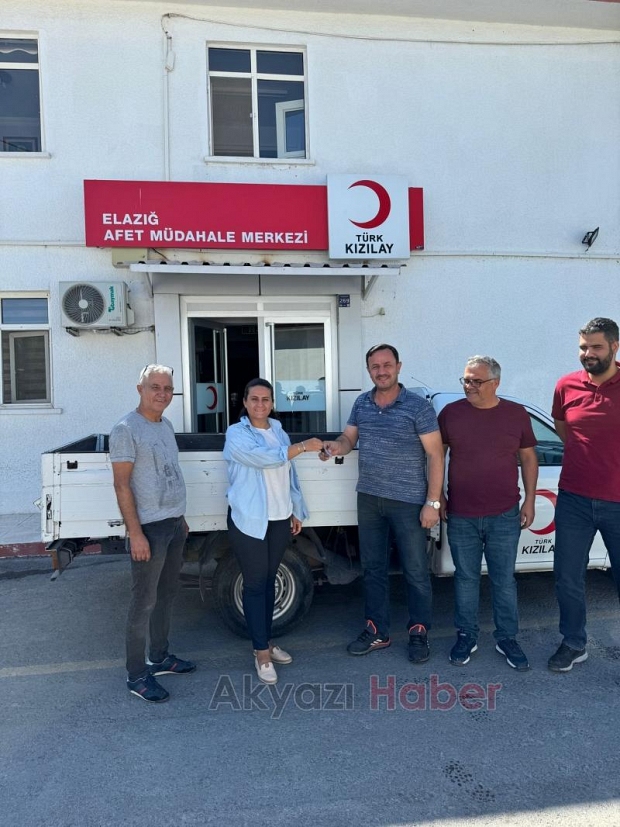 Kızılay Akyazı Şubesi'ne araç desteği
