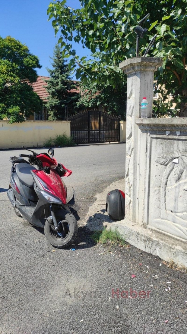 Akyazı'da kaza 2 yaralı