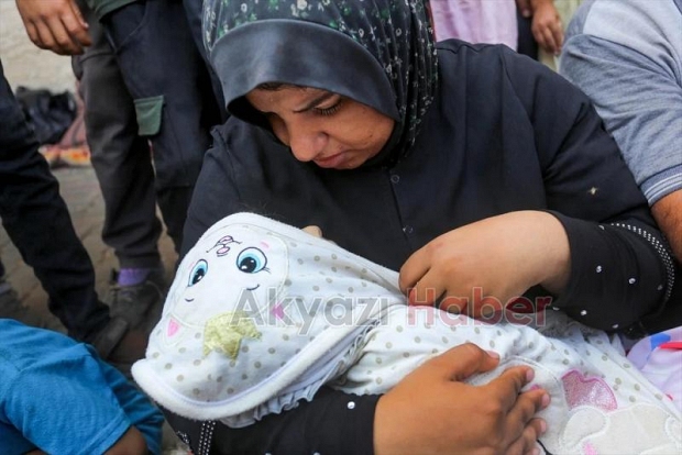 Gazze'de bir çocuk daha yetersiz beslenmeden hayatını kaybetti