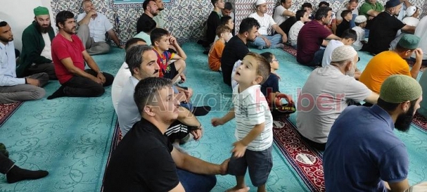 Yunus Emre Camii Kur'an Kursunda öğrenciler ödüllendirildi