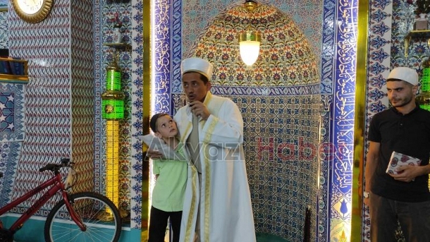 Yunus Emre Camii Kur'an Kursunda öğrenciler ödüllendirildi