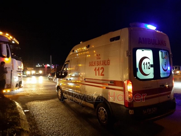 Otomobiller çarpıştı 2 yaralı