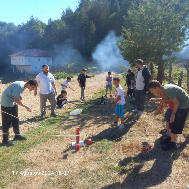 Kur'an Kursu öğrencileri için kardeşlik kampı