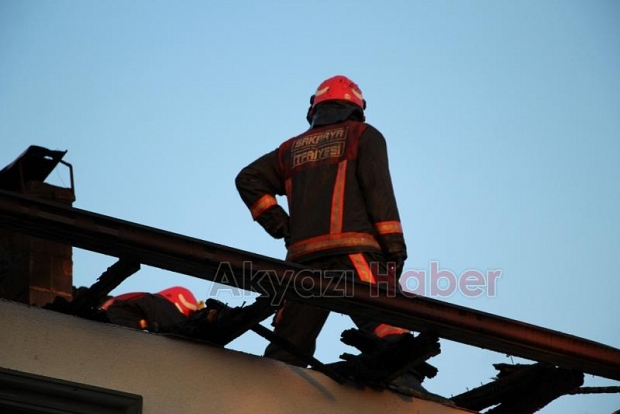 Karapürçek'te yangın