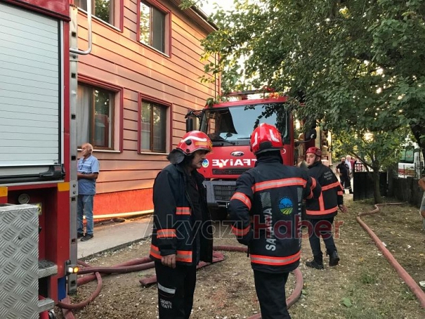 Karapürçek'te yangın
