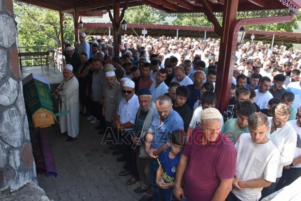 Kaza kurbanı gence acı veda