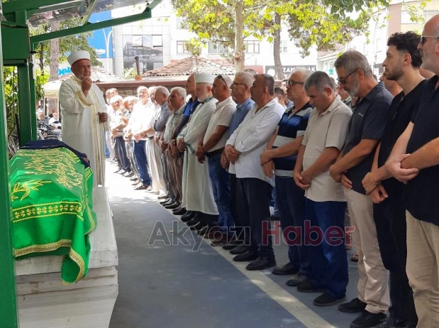 İklime Babiloğlu Defnedildi