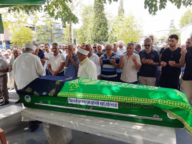 İklime Babiloğlu Defnedildi