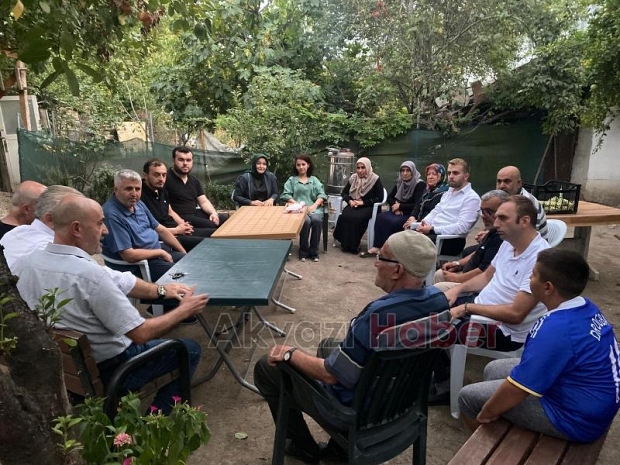 AK Parti den Akyazı da saha çalışması