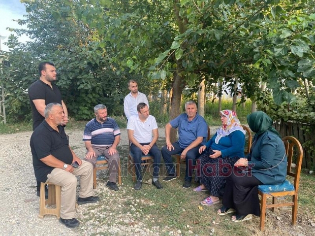 AK Parti den Akyazı da saha çalışması