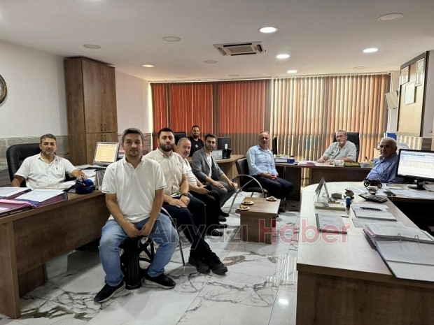 AK Parti den Akyazı da saha çalışması