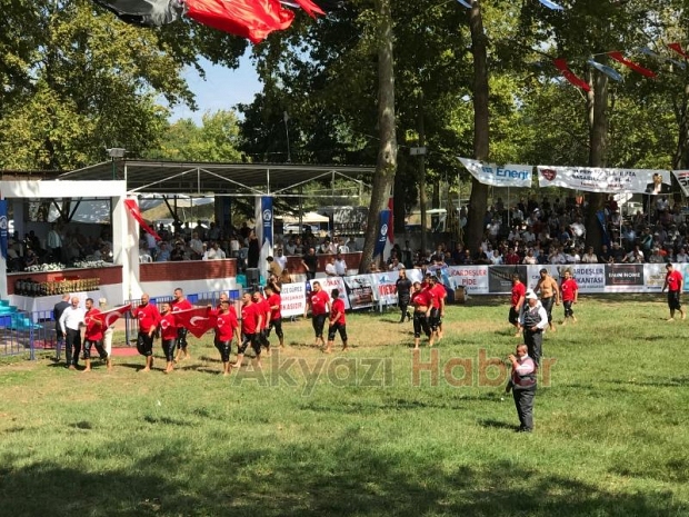 Tarihi Akbalık Yağlı Güreşleri yapıldı