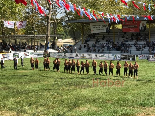 Tarihi Akbalık Yağlı Güreşleri yapıldı