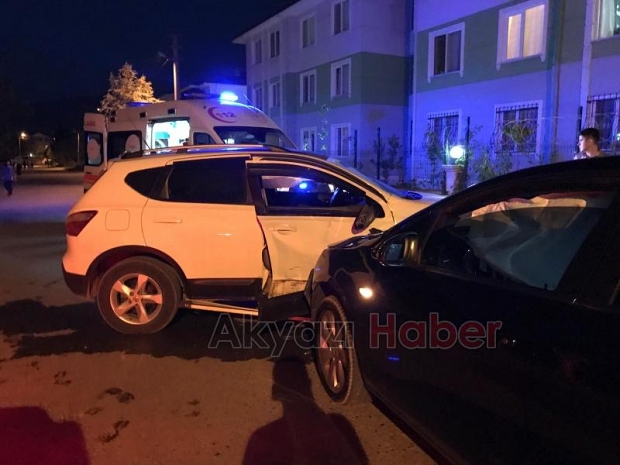 Cip ile otomobil çarpıştı: 4 yaralı