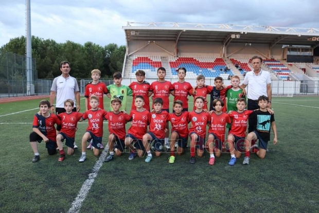 Alaağaç A Takımı Naci Fazlıoğlu U 13 Turnuvası Şampiyon Oldu